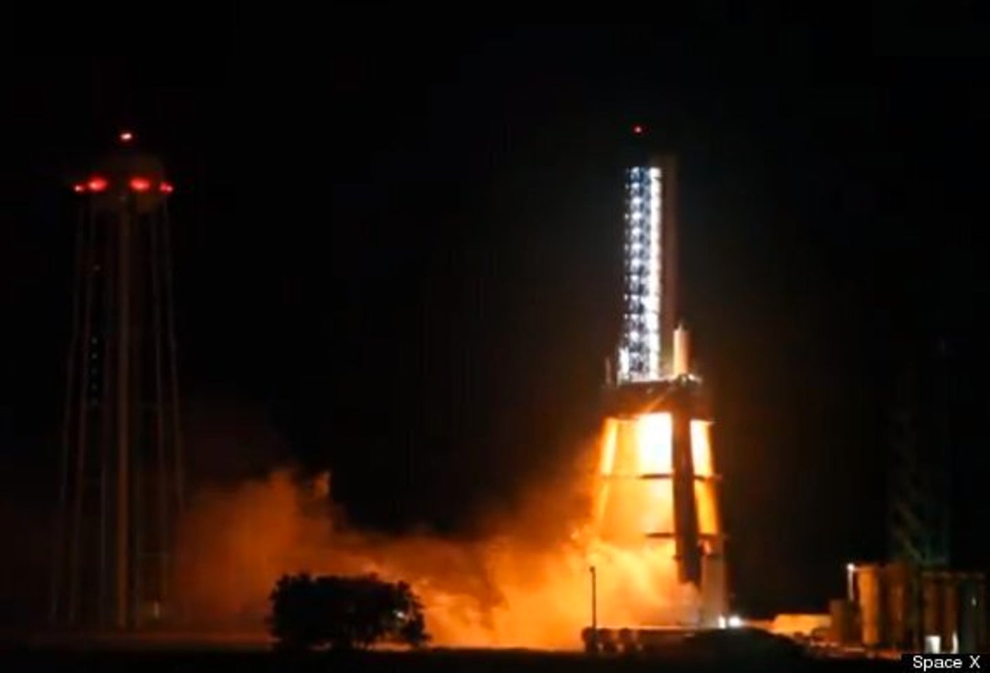 Space X Falcon 9 Reusable Rocket Gets First Full Length Test Firing ...