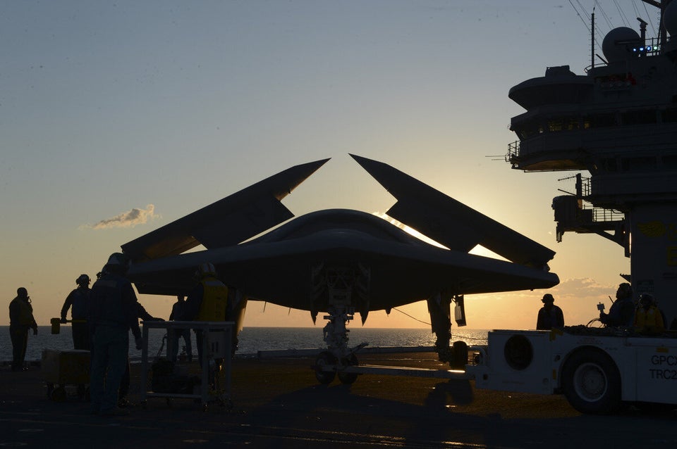 catapult launch an unmanned aircraft from its flight