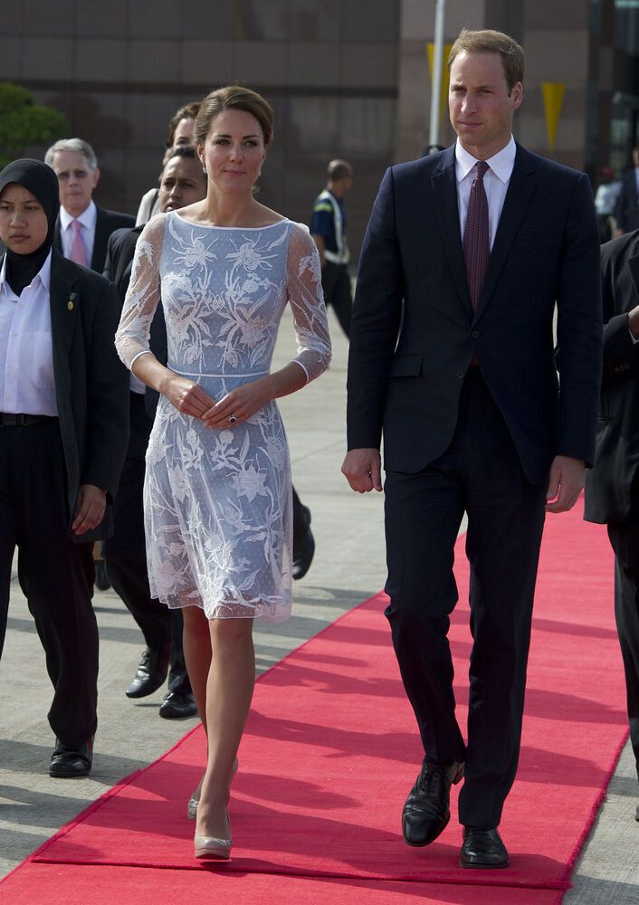 Royal tour of the Far East and South Pacific - Day Four