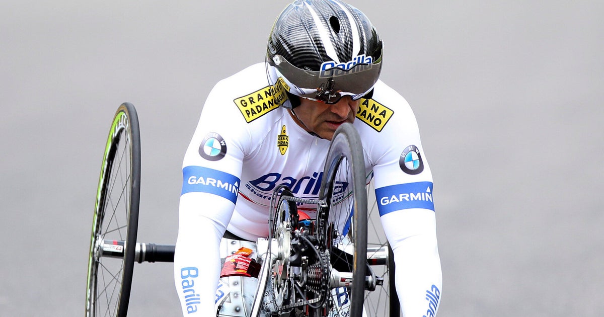 Alex Zanardi, ExF1 Driver Who Lost Both Legs In Racing Crash, Wins