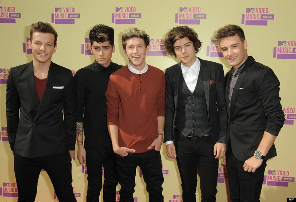 Watch One Direction Perform 'One Thing' at the 2012 MTV VMAs