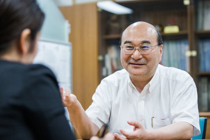 エイズ治療・研究開発センター（ACC）の岡慎一センター長＝2019年6月7日、東京都新宿区