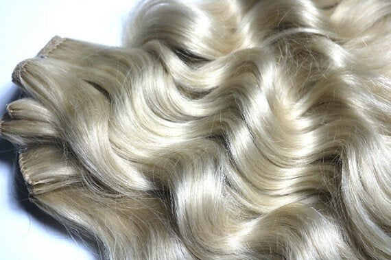 Is There Any Weight To Your Full Head Of Hair Extensions? | HuffPost UK Style Is There Any Weight To Your Full Head Of Hair Extensions? | HuffPost UK Style