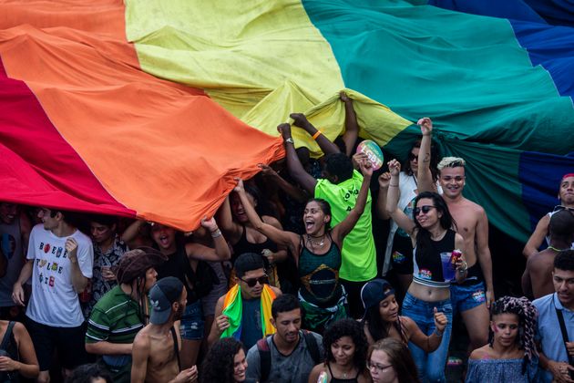 Des militants brésiliens lors de la Gay Pride à Copacabana beach de Rio de Janeiro, au