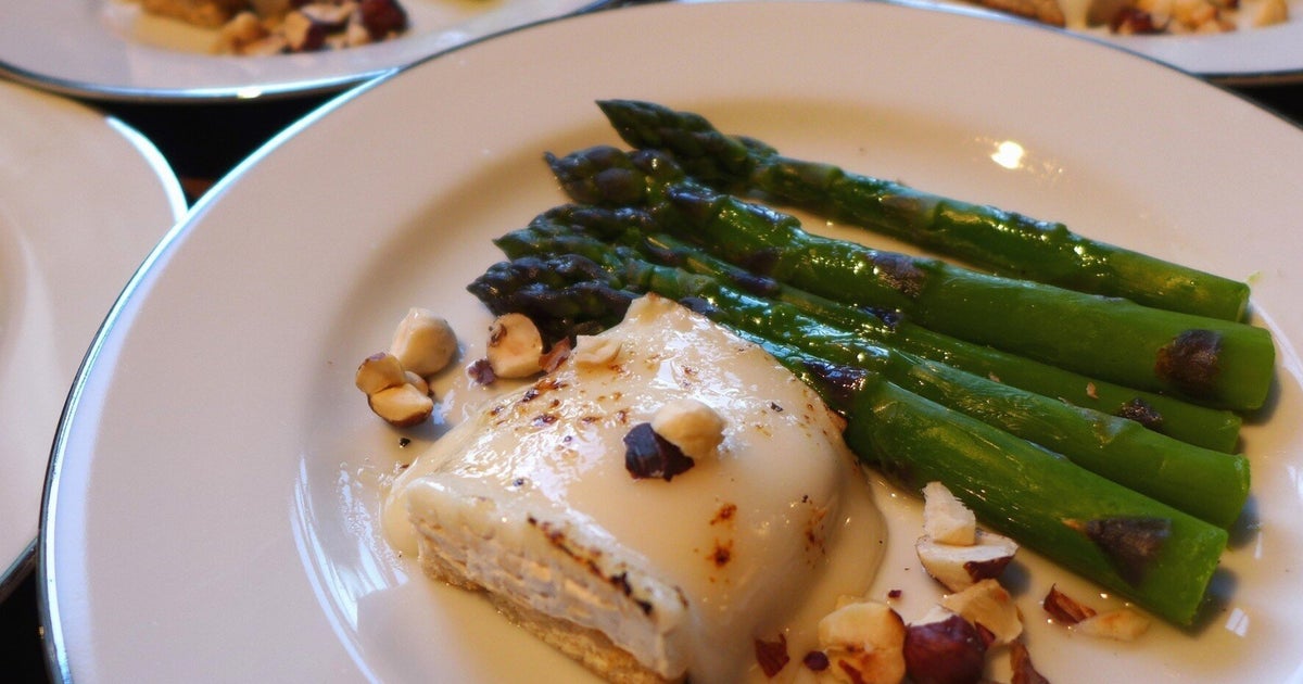 Goat's Cheese And Asparagus Salad HuffPost UK Life