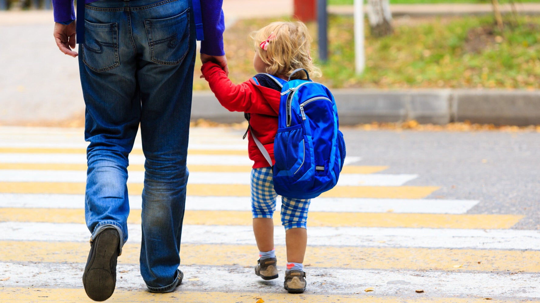 Mum dubbed 'Worzel Gummidge' and banned from school gates after