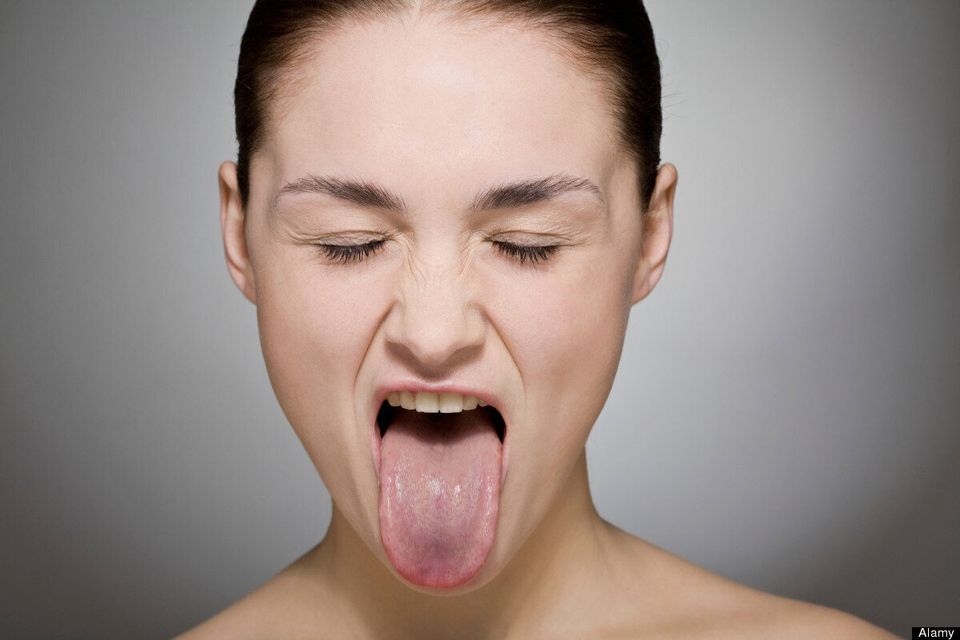 Pale tongue