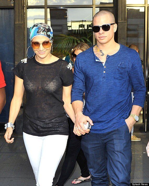 Jennifer Lopez Has Another Wardrobe Malfunction