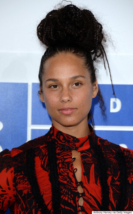 The Anger Provoked By Alicia Keys Not Wearing Makeup To The VMAs Is ...