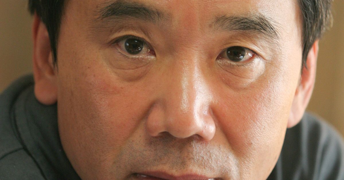 Murakami reads work, recalls his Valentine's Day at rare live show