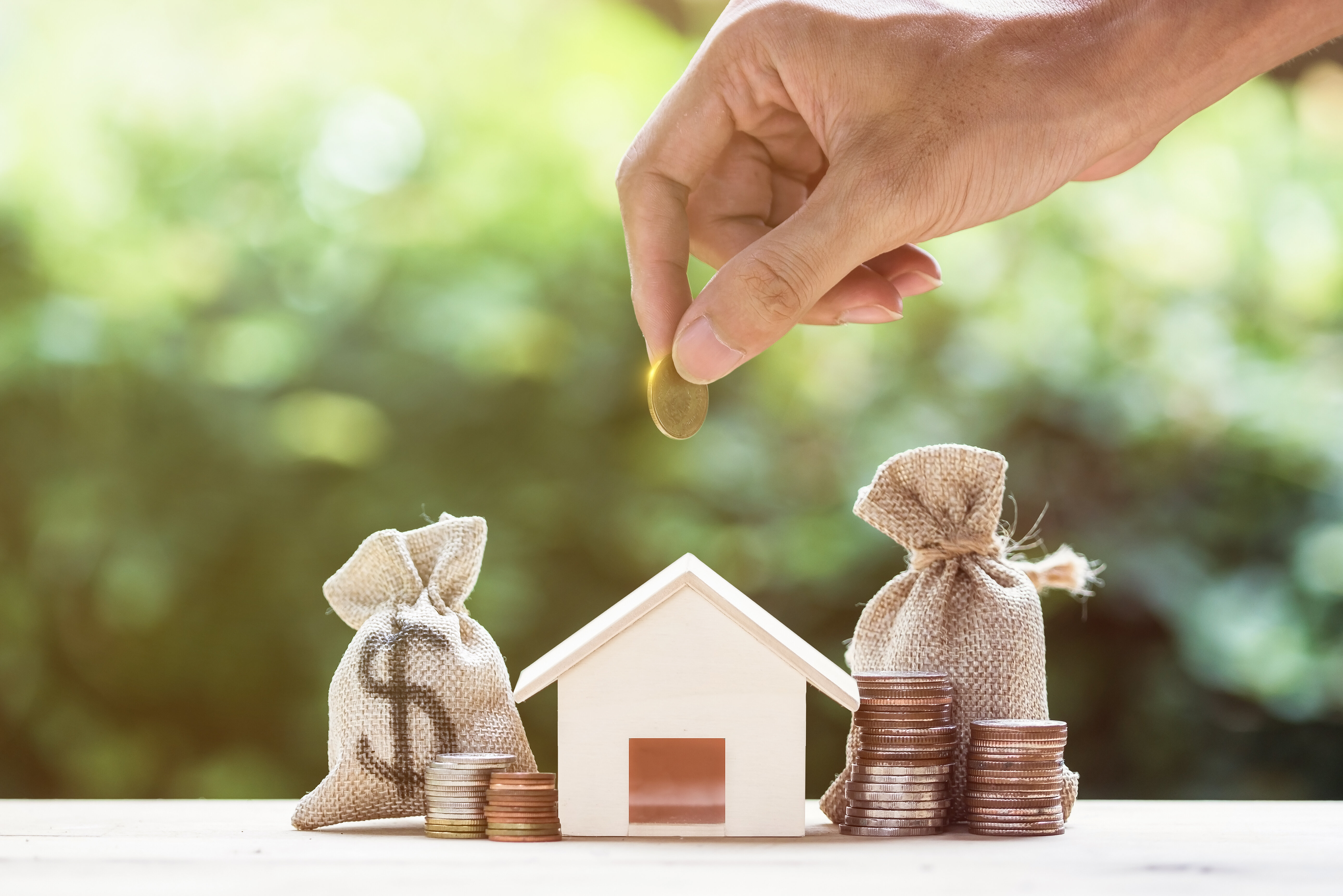 how to start investing in real estate with little money