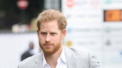 La preciosa foto del bebé del príncipe Harry para felicitarle su primer Día del