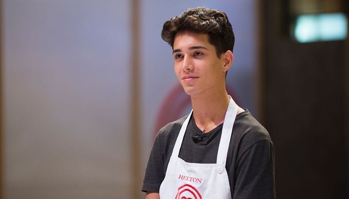 O participantes mais jovem da história do Masterchef Brasil, Helton está de volta à competição.