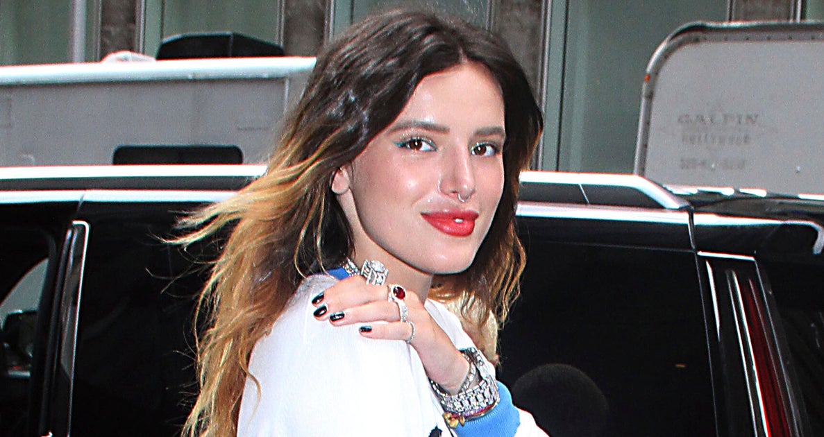 Bella Thorne Posts Her Own Damn Topless Photos To Thwart Hacker ...