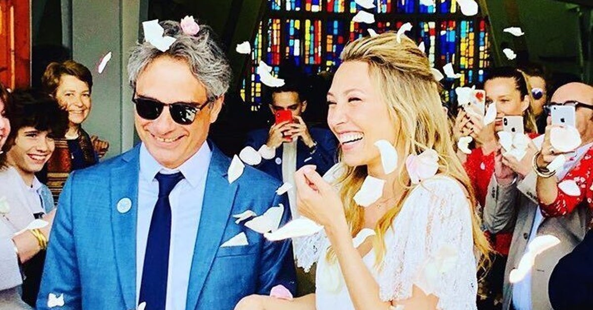 Emue Nathalie Baye Publie Une Photo Du Mariage De Laura Smet Le Huffpost