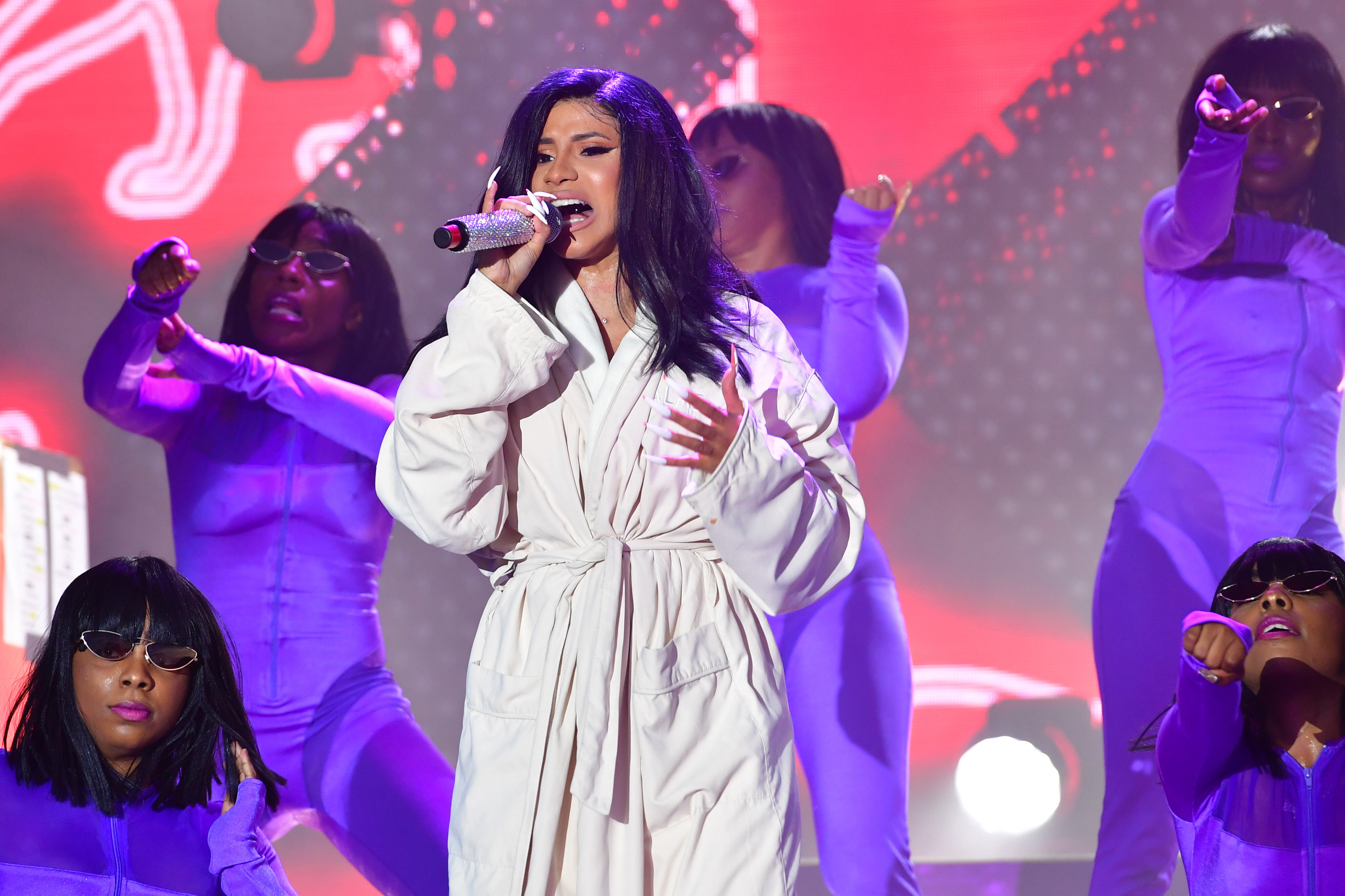 Cardi B Hits The Stage In A Bathrobe Following Bonnaroo Wardrobe ...