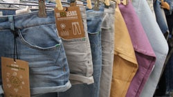 Estas son las tres cosas que se pueden hacer con ese pantalón viejo que ya no te