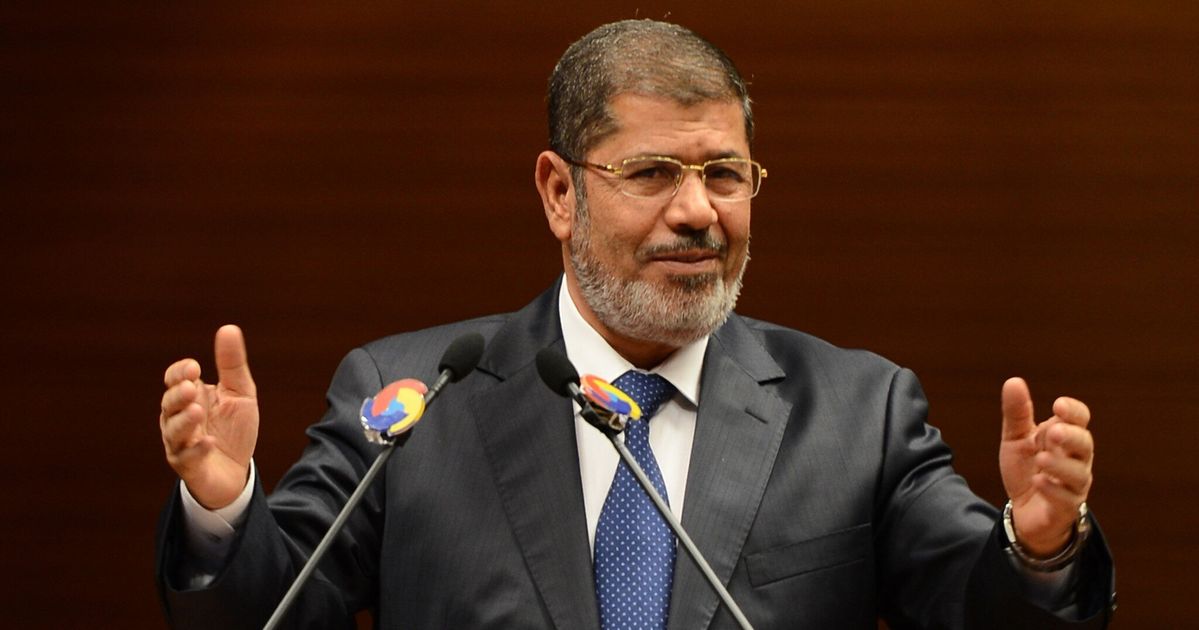 Mohammed Morsi Egypt S Ousted President Collapsed In Court And Died Huffpost News