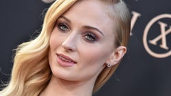 Este cantante es clavado a Sophie Turner y quiere convertirla en