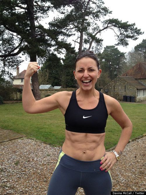 Davina McCall Tweets Picture Of Six Pack On Morning Work Out