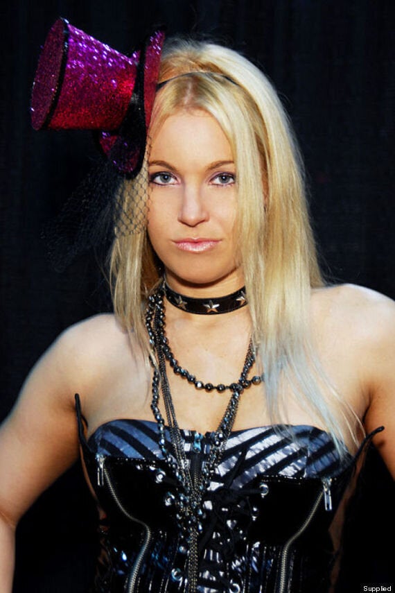 Hollie Stevens Dead At 30, 'Queen Of Clown Porn' Loses Breast Cancer