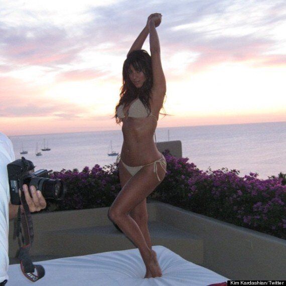 Naked Kim Kardashian At Beach - Kim Kardashian Poses In A Bikini To Prove She Has Not Been Airbrushed  (PICTURES) | HuffPost UK News