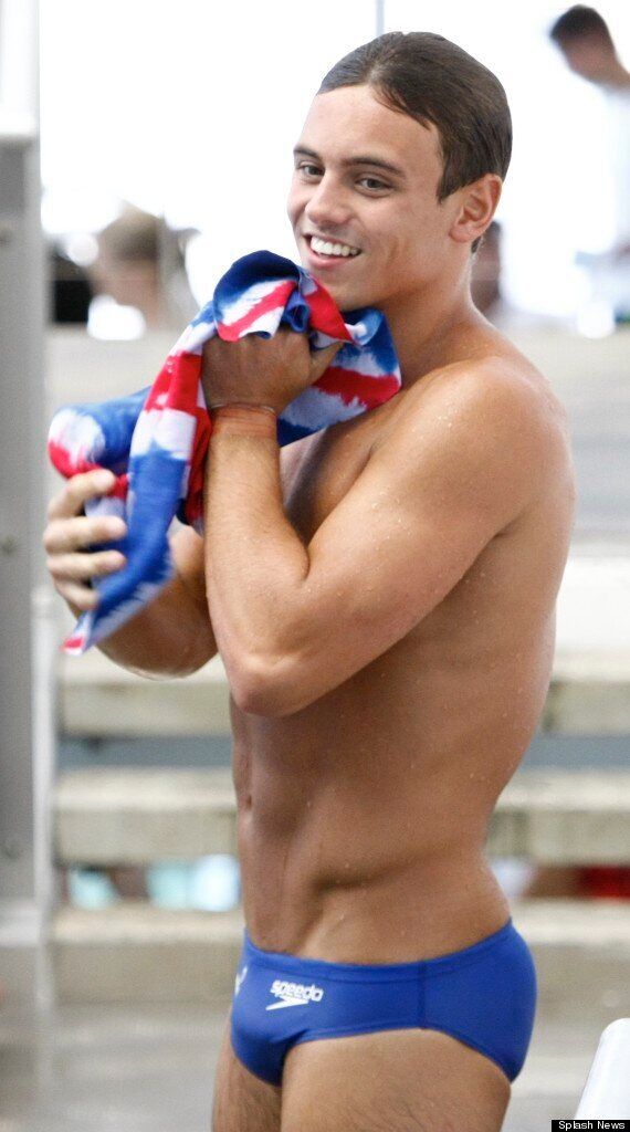 Попа Tom Daley