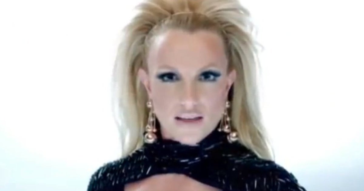 Scream shout britney spears will i am. Бритни Спирс танцы. Britney Spears x Factor Simon.