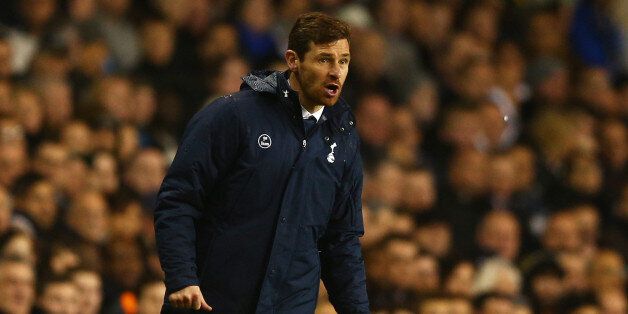 LONDON, ENGLAND - DECEMBER 15: Andre Villas-Boas manager of Tottenham Hotspur gives instructions during the Barclays Premier League match between Tottenham Hotspur and Liverpool at White Hart Lane on December 15, 2013 in London, England. (Photo by Paul Gilham/Getty Images)
