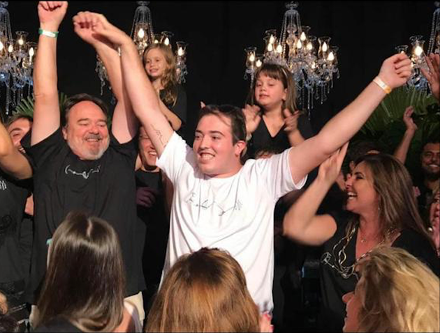 Arnaldo, Thadeu e Mônica Maschietto importam remédio à base de canabidiol para tratamento