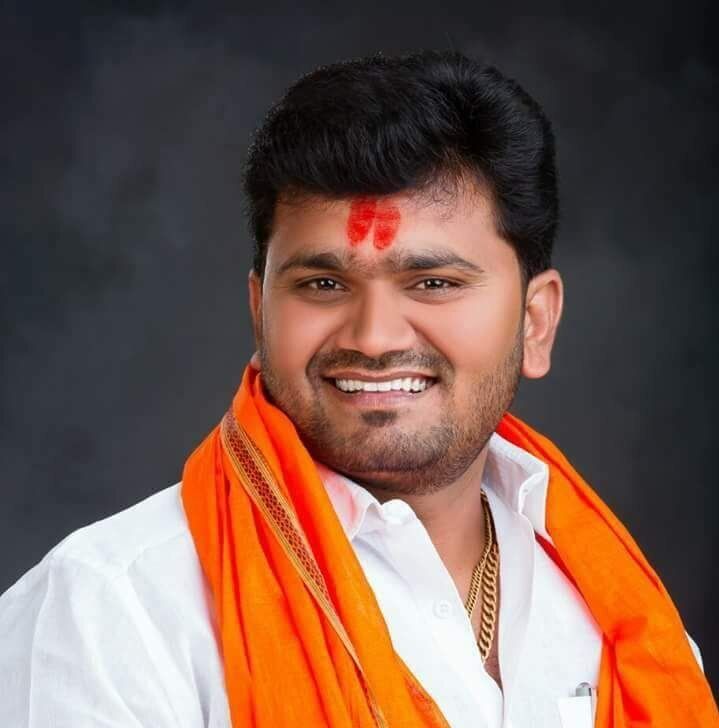 The Beed district president of Shiv Sena Kundalik Khande who is running multiple fodder camps in Beed in the name other NGOs and even tried threaten officials who went to inspect the camps