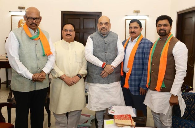 Major Setback For Chandrababu Naidu's TDP As 4 MPs Join