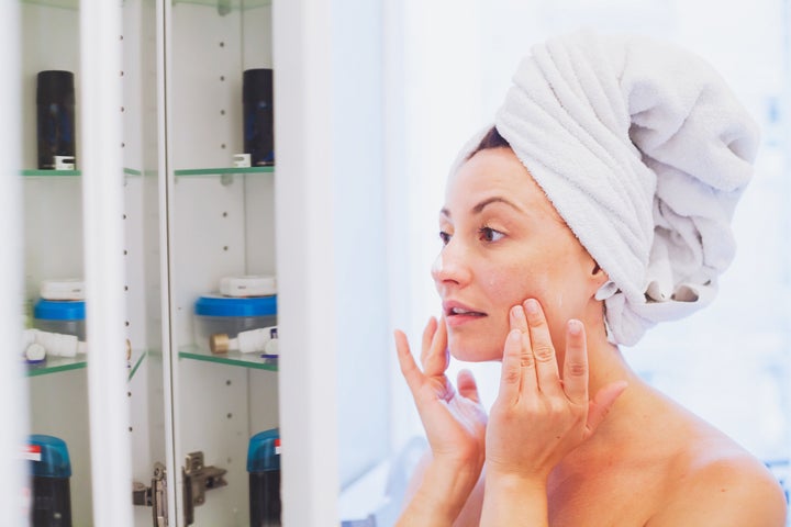 The Age You Should Start Using Anti-Aging Skin Care Products | HuffPost Life