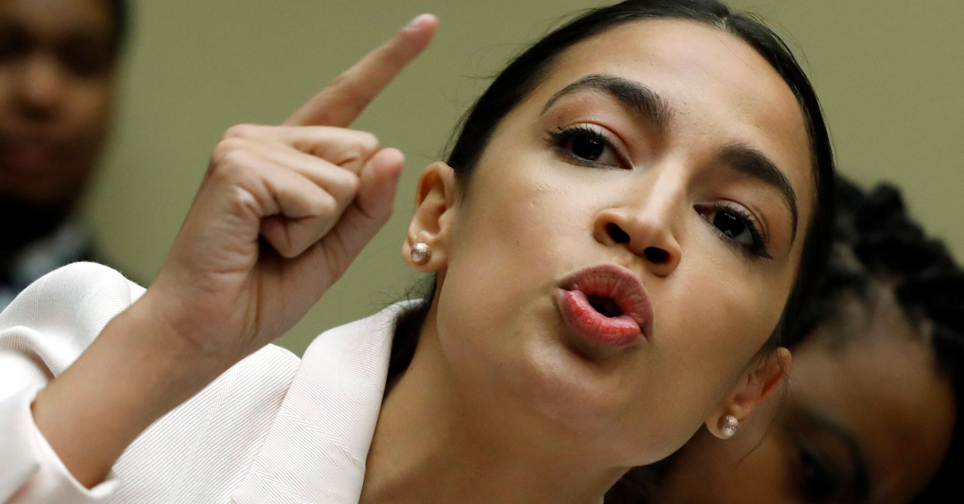 Alexandria Ocasio Cortez Calls Out Steve Kings Tweet About Visiting