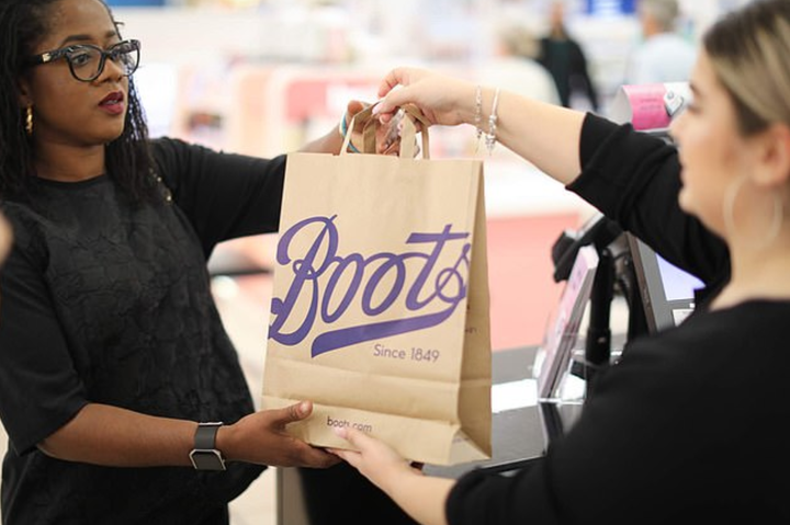 Boots will remove plastic bags from all its stores by next year.