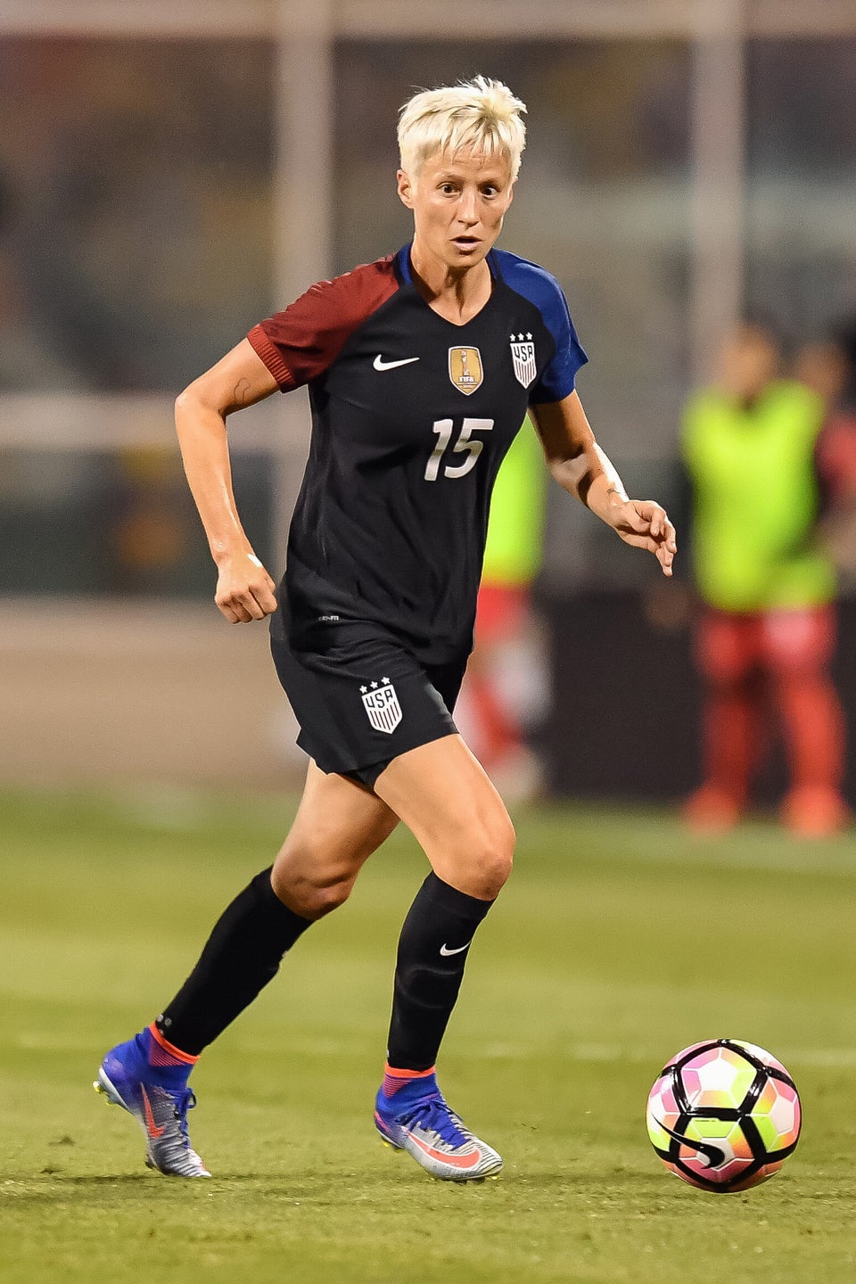 Megan Rapinoe S Style Scores Big Time On And Off The Field Huffpost Life