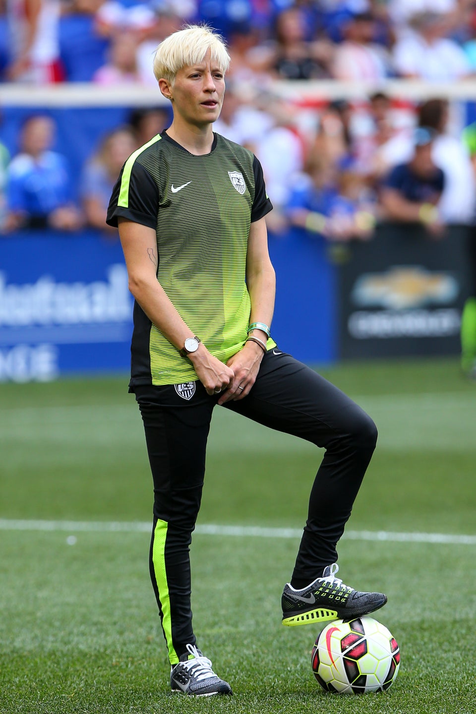 images Megan Rapinoe Hair Color megan rapinoe s style scores big time