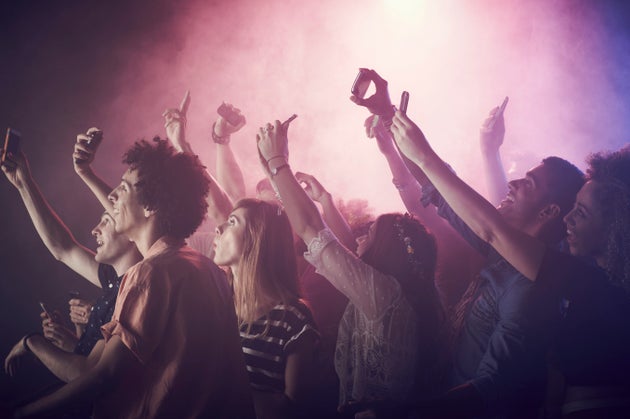 La présence d’autres festivaliers peut déclencher l’usage du