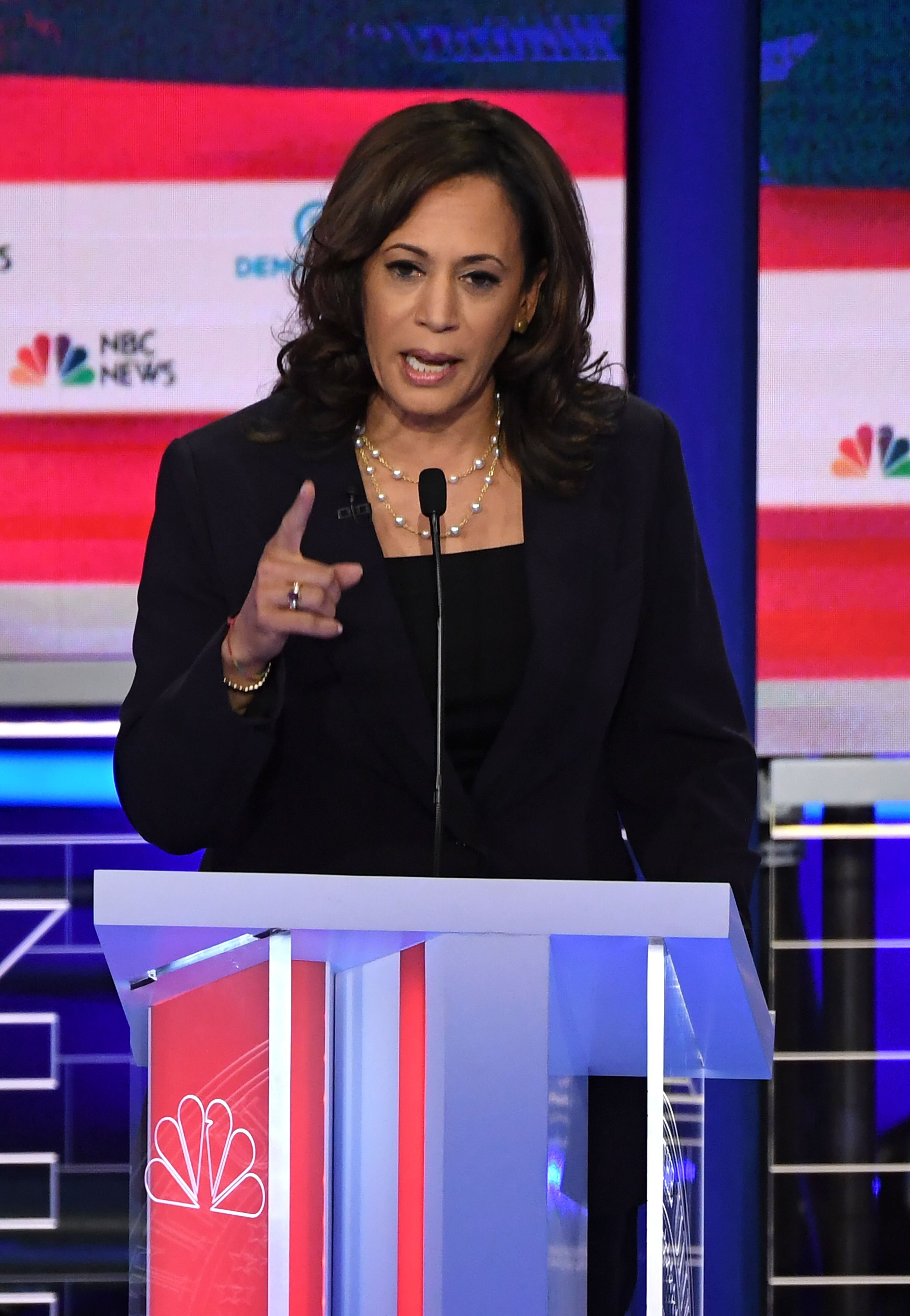 Kamala Harris Takes Center Stage At Chaotic Democratic Debate | HuffPost