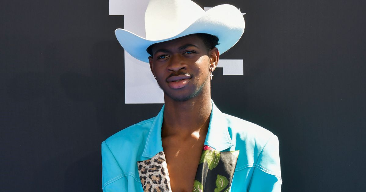 Lil Nas X Fans Celebrate After He Appears To Come Out In Cryptic Pride ...