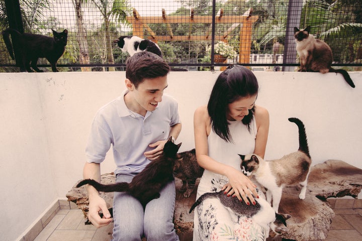 Brazilian couple Karina Setani and Renato Fernandes took their engagement photos at an animal shelter. 