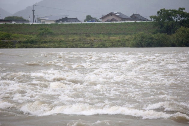 鹿児島市全域に避難指示 公式サイトにアクセス集中 いつどこで同時多発的に土砂災害が起きてもおかしくない ハフポスト
