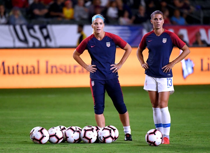 Ertz and Morgan warm up before a match against Chile on Aug. 31, 2018, in Carson, California.