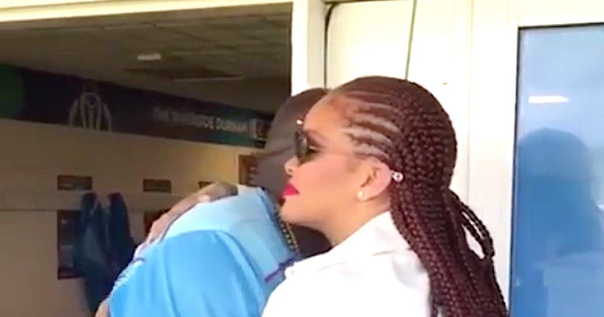 Rihanna's Reunion With Her Gym Teacher Will Give You All The RiRi Feels ...