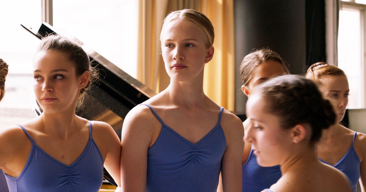 善意からくる 差別 の難しさを問う 賛否両論の映画 Girl ガール から私たちが学べること ハフポスト