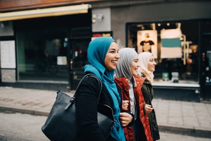 Les femmes musulmanes sont particulièrement ciblées par les propos haineux. 