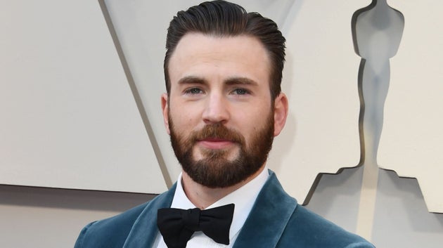 Chris Evans Counters Trump’s Rally With A Stunning July 4th Message Of His