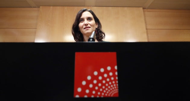 PP y Cs firman un acuerdo de gobierno en la Comunidad de Madrid sin