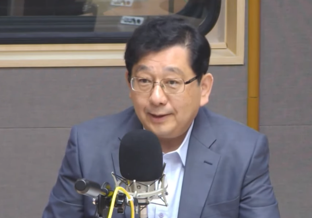 호사카 유지 교수.