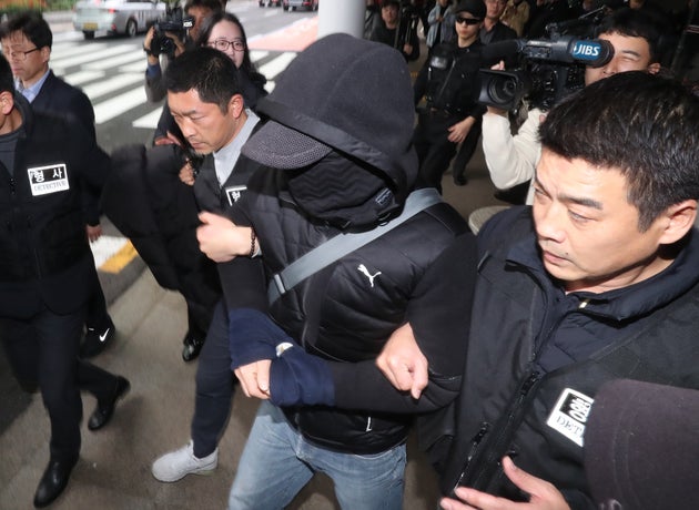 2018년 12월 21일 제주시 제주국제공항을 통해 압송된 피의자 박모씨.